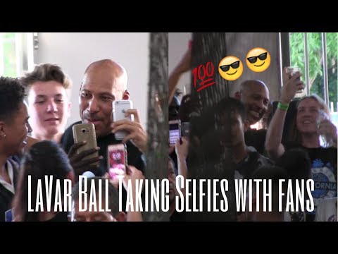 LaVar Ball stops to take Selfies with Fans while coaching LaMelo Ball