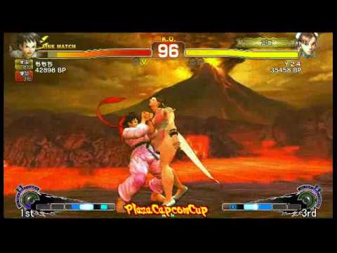 SSF4 AE: Momochi (Makoto) vs Y24 (Chun-Li) - Plaza Capcom Cup (Finals)