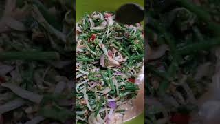 Download lagu kerabu pucuk paku dan taugeh #shorts mp3