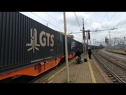 E189 993 + E189 998 con Tec Milano Chiasso 7/05/22