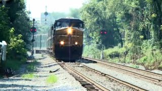 preview picture of video 'CSX 5345 & 5405 North through Riverdale,Maryland'