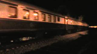 preview picture of video '319.319 + 319.323 Al Andalus llegando a Granada // Turistic train Al Andalus arriving Granada'