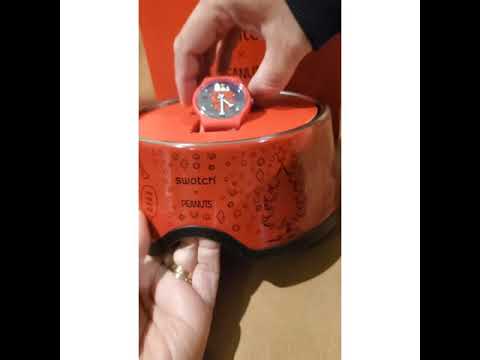 UNBOXING swatch! Swatch x Peanuts Christmas edition watch !!