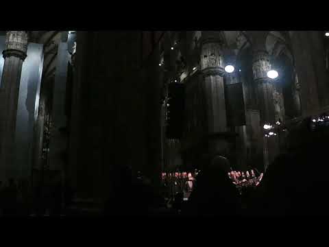 Silent Night (Elisa & Piccolo Coro Artemìa)