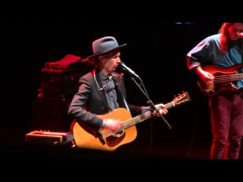 Beck - Everybody's Got To Learn Sometime (HD) Live In Paris 2013