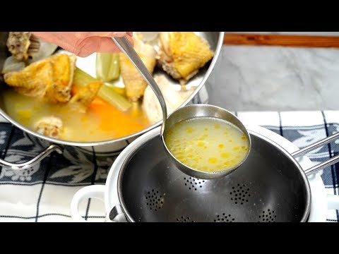 Come Fare il Brodo di Pollo Facile e Leggero - How To Make Chicken Broth Easy and Lightweight
