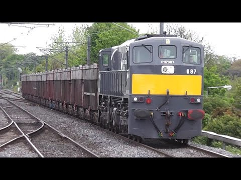 IE 071 Class Loco 087 on Tara Mines - Clontarf Road Station, Dublin