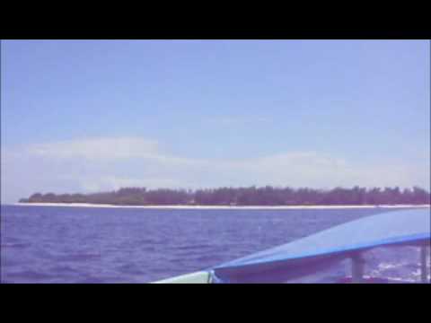 How we livin' ~ Lady Daye - Gilis Islands, Indonesia
