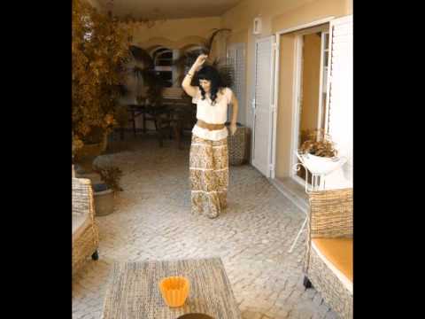 Gloria Pretorius - Let's fall in love