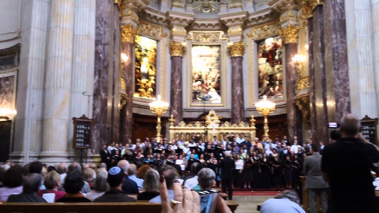 Strimple Conducts Interfaith Concert Finale at Berliner Dom