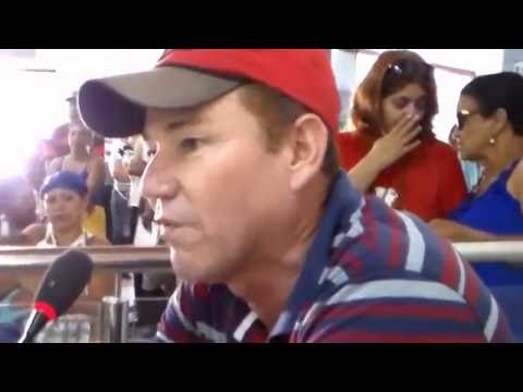 Em Salto da Divisa, MG, casas desabando pela barragem de Itapebi e extratores pisados. 08/06/16