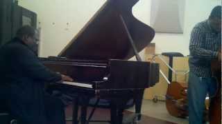 Cyrus Chestnut - blues improv