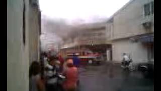 preview picture of video 'Incendio en el tapicenter filmado por oliver villamizar españa medio zarataco con caponera'