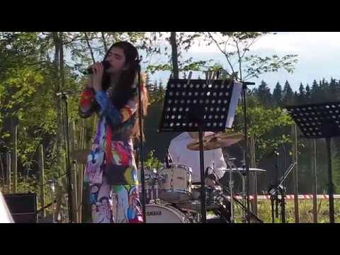 Angelina Jordan (13) - Fly Me to the Moon - Prøysenhuset, Rudshøgda, Norway - 07/12/2019