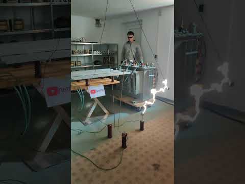 High Voltage Pendulum jacobs ladder - Arc 28KV 1A #shorts #highvoltage #shortcircuit #pendulum