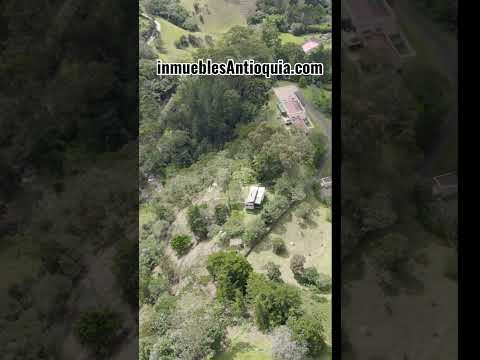🌿 Casa Finca Amoblada en El Retiro, La Fe | Vista Panorámica 🏡 #Shorts