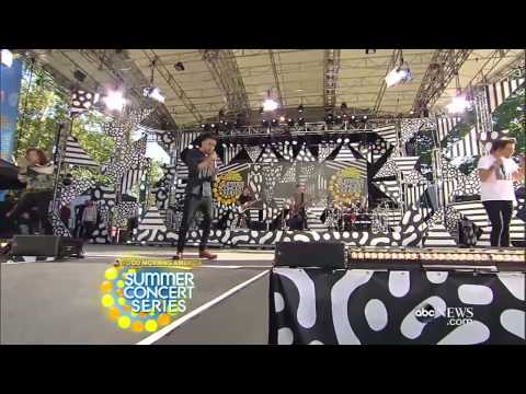 One Direction - No Control (Live in Good Morning America)