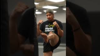 Try this #roundhousekick setup to land more head kicks - question mark kick #muaythai