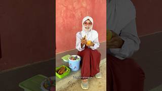 Download lagu Selling Popsicles and Fried Foods at School mp3