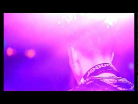 DJ Italian SenSation - To the Ground Remix