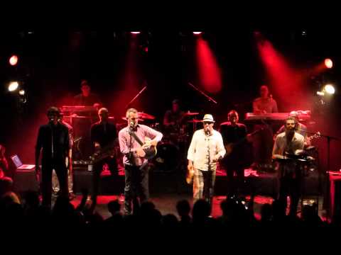 MJC l'escale à Aubagne - Orchestre National de Barbès - Sidi Yahia (live)