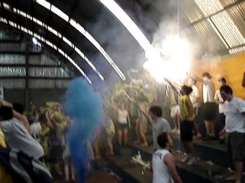 Torcida PUC JOPRI Itapetininga 2007 parte 2