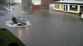 preview picture of video 'Unwetter in Schleswig August 2008 - Teil 2'