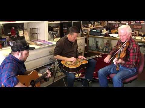 Rob Ickes, Trey Hensley, and Byron Berline - “Big Mon” live from the Double Stop Fiddle Shop