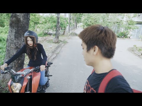 Lần đầu Huy dạy Hương đua mô tô và cái kết bất ngờ | Lan Huong Channel