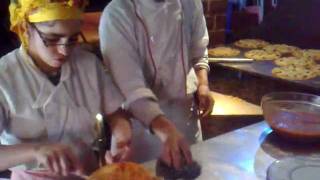 preview picture of video 'Preparing Pizzas at Restaurant des Dunes Erfoud city Sahara Desert Morocco - Part 2'