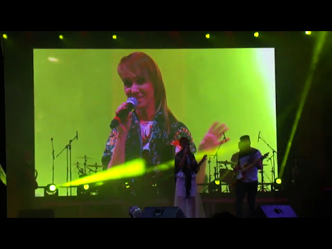 #Concert - Ziua Limbii Române la #Chişinău / Viola Julea şi Alex Calancea Band