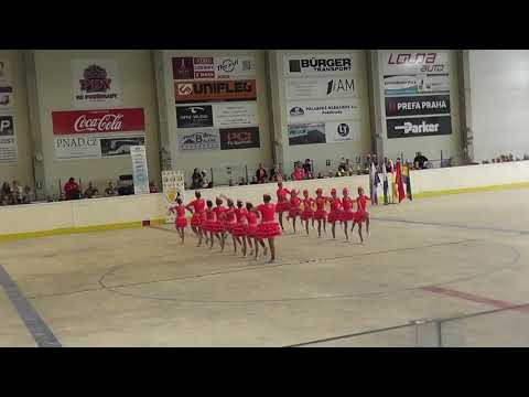 Pusinky 3 - pódiová formace - MČR 2019 Poděbrady