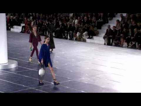 Chanel Spring-Summer 2013 Ready-to-Wear - Runway Show
