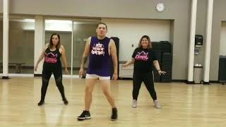 Selena - Disco Medley - Warm Up - I Will Survive / Funky Town / Last Dance / On The Radio | Zumba