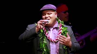 Kalani Pe'a - Baby Baby Mash Up - Live