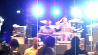 Ben Harper and Relentless 7 - Shimmer &amp; Shine (Clip)