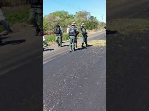 sector  murgua  municipal  bruzual estado anzoátegui exige  la reparación  de carretera