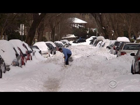 D.C. still clearing snow from weekend blizzard