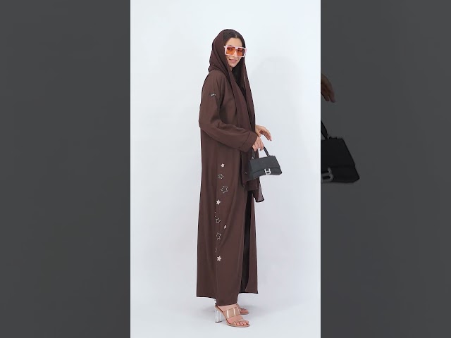 عباية بني بتطريز نجوم حرير بارد
