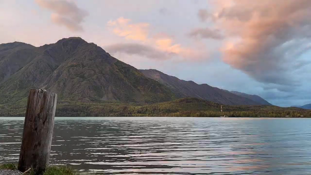Alaska Lake Timelapse 视频封面