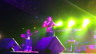 1. Chhaliya Chhaliya - Sunidhi Chauhan Concert, SF 2011, IIT Kharagpur