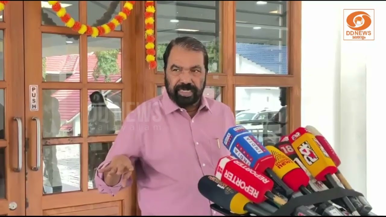 സ്വർണ്ണക്കപ്പും പതാകയും കാണാനില്ല; സ്കൂൾ ഒളിമ്പിക്