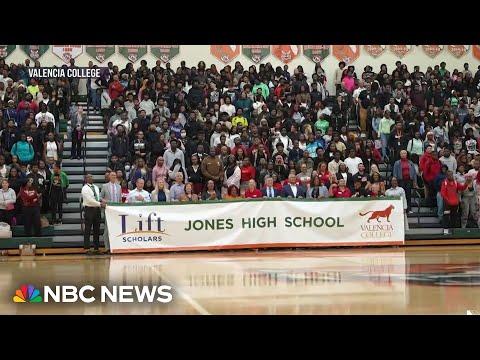 Good News: Students at Florida high school surprised with college scholarships