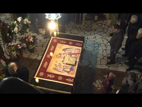 Prohodul Domnului din vinerea mare 2015   PARTEA 4