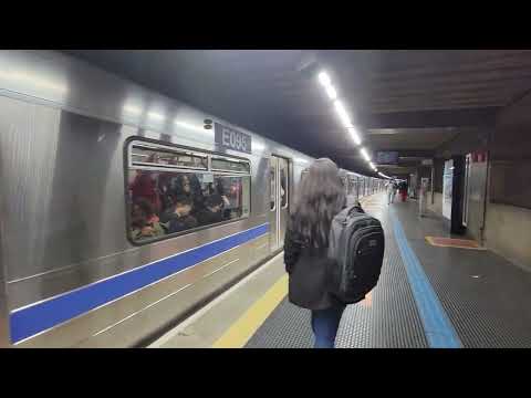 Frota E e G (E09 e G22) na estação Armênia