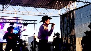 preview picture of video 'Emilio Navaira en Posada Polaris 2014'