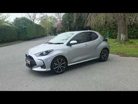 2022 Toyota Yaris 1.5 Petrol Hybrid Automatic Luna - Image 2