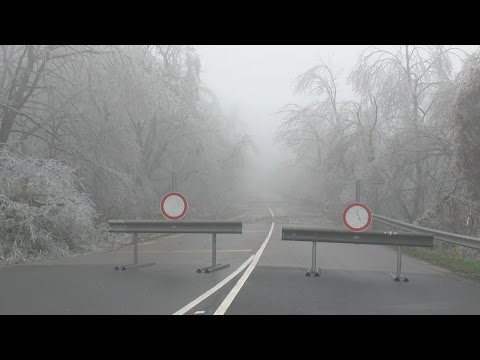 Megnyitották az ónos eső miatt lezárt M31-es utat