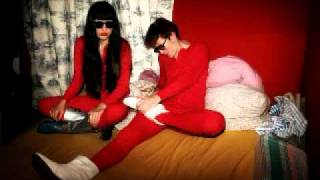 Pollyester - Concierge d'Amour