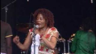 Boukman Eksperyans festival Musiques Métisses 2004